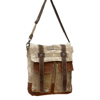 Lentilles Messenger Bag By Clea Ray