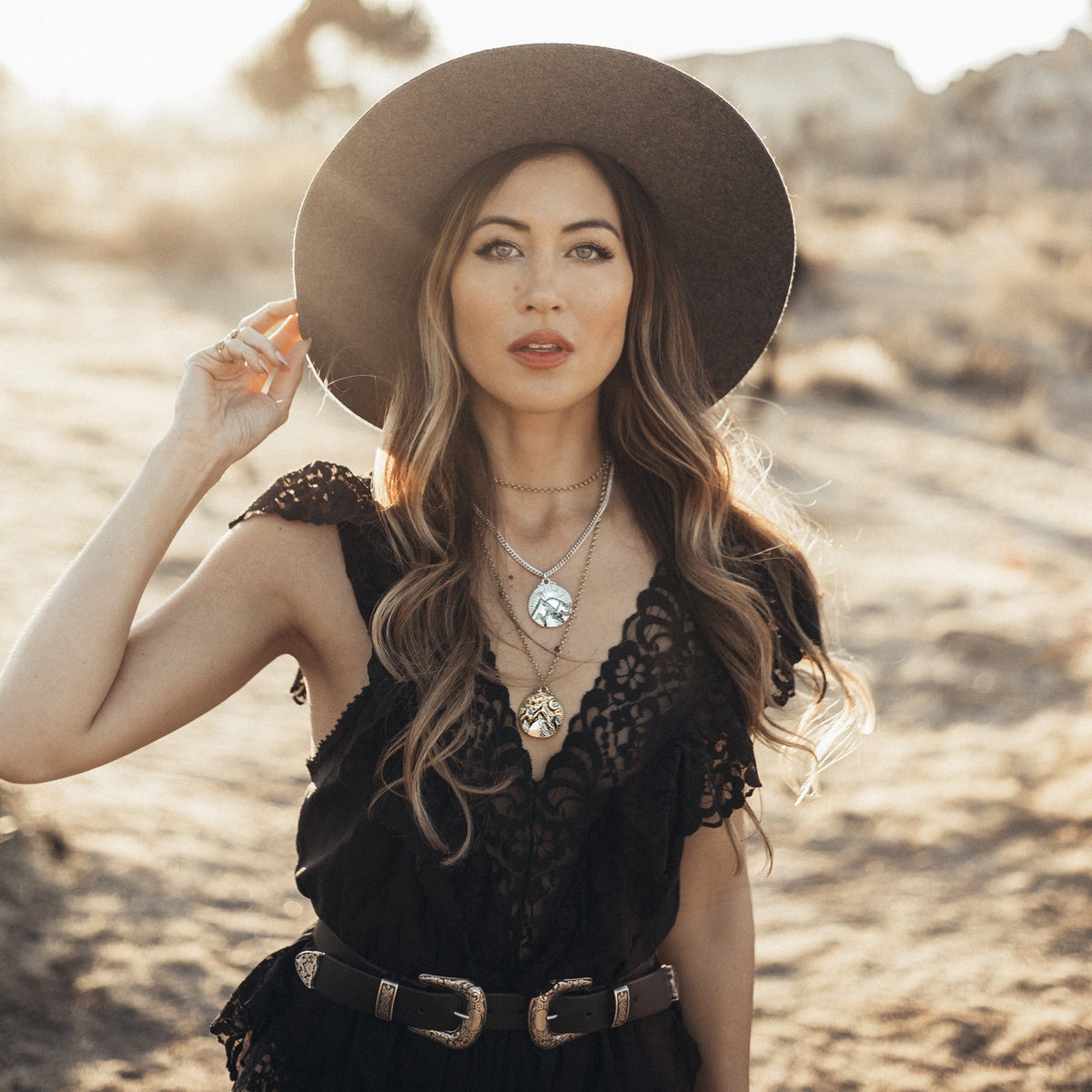 Mountains of the Sun Necklace | Silver