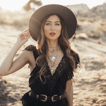 Mountains of the Sun Necklace | Silver