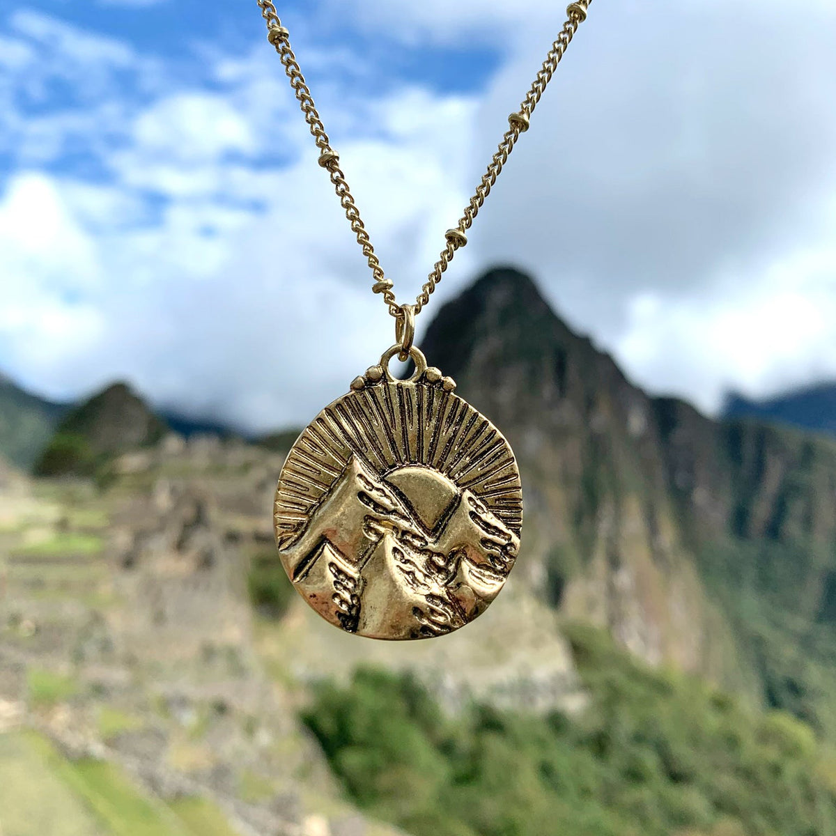 Mountains of the Sun Necklace | Gold